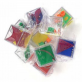 מארז 10 קובייה משחק סבלנות ומחשבה 4 ס"מ מארז 10 קובייה משחק סבלנות ומחשבה 4 ס"מ